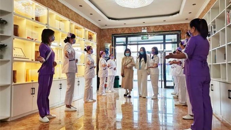 婴儿洗澡盆如何选？揭秘选购技巧与常见误区